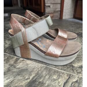 OTBT Metallic Copper and Light Gray Wedge Sandals
